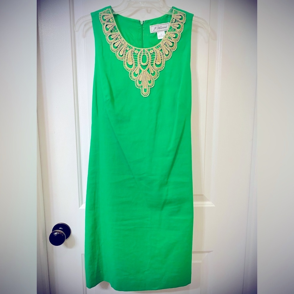 Chic Green Mini Dress with Embroidered Detail
